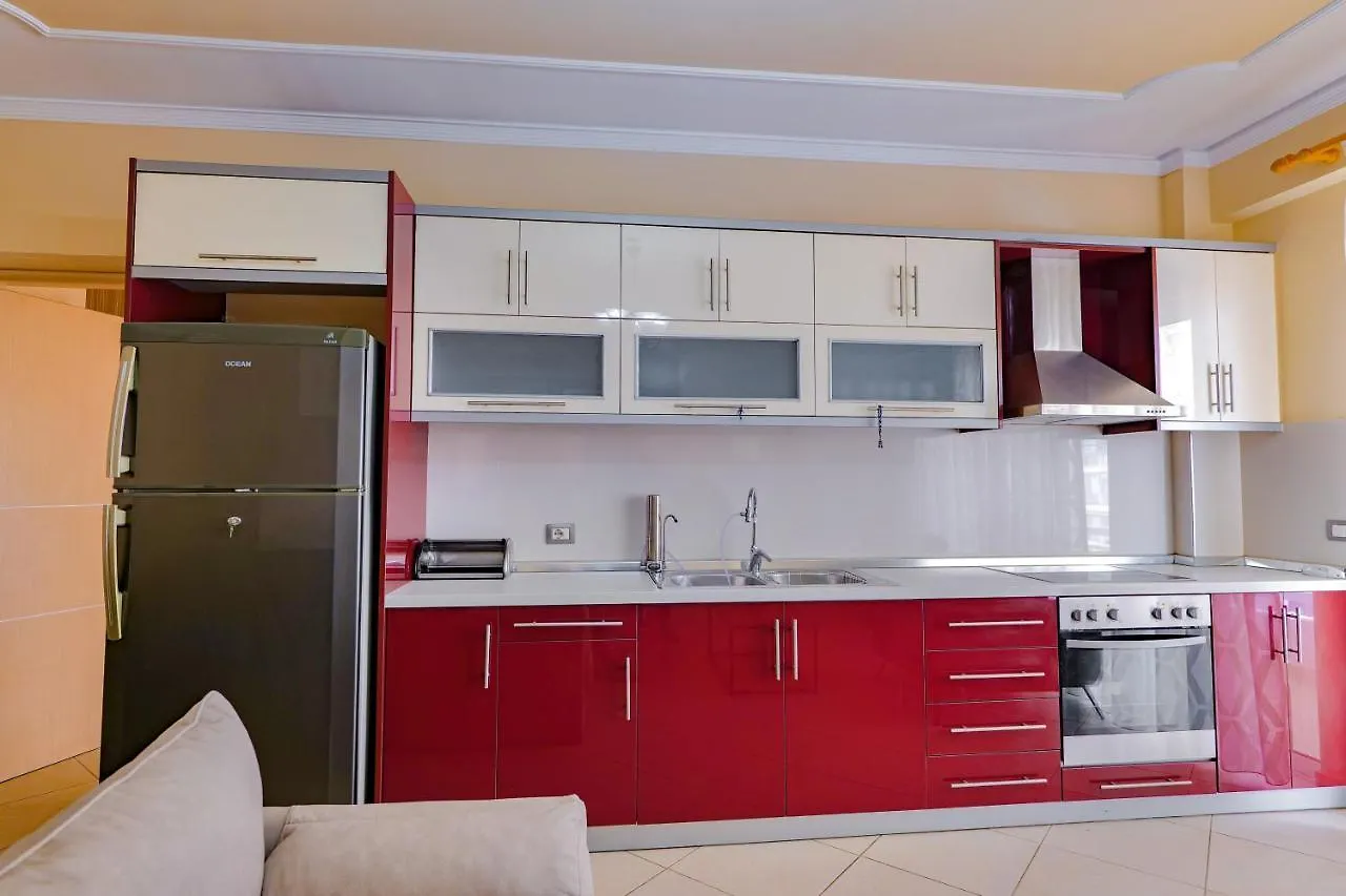 Natalia Apartments ساراندا