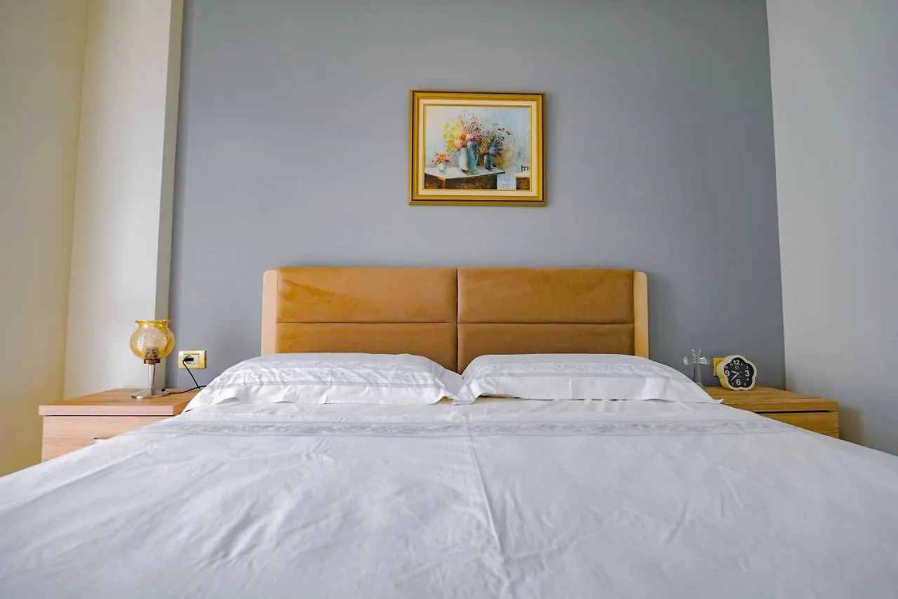 Natalia Apartments ساراندا 0*,  ألبانيا